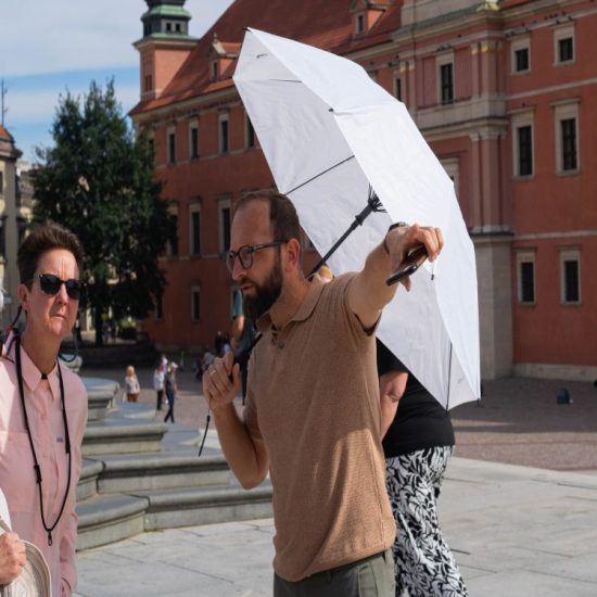 antoni-wladyka-white-umbrella-warsaw