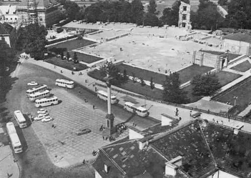 castle-square-warsaw-1972