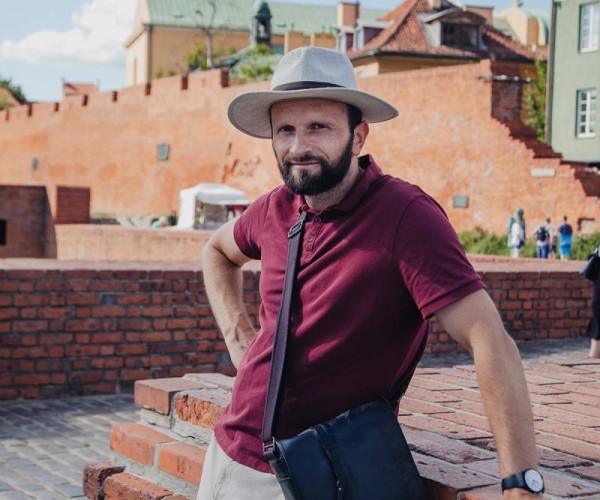 antoni-walking-warsaw-wlasciciel
